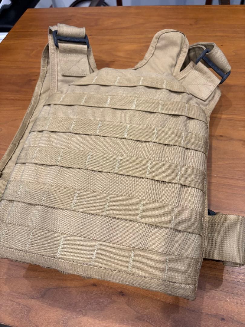 実物　DBT プレートキャリア　ダイアモンドバックタクティカル