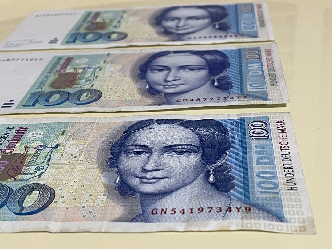 旧紙幣 ドイツ 100マルク ×3枚　1996年 希少 クララ・シューマン