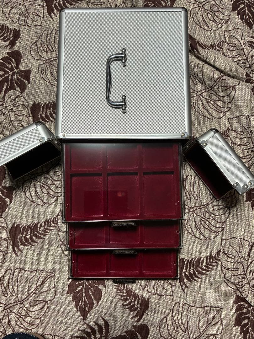 ライトハウス社　Leuchtturm アルミケース 27枚収納　新品未使用