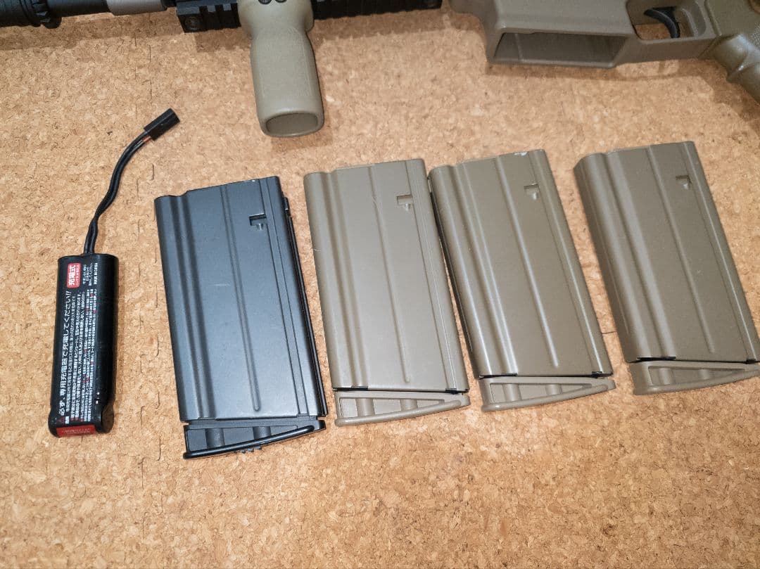 次世代電動ガン　スカー　H 　ホロサイト付き