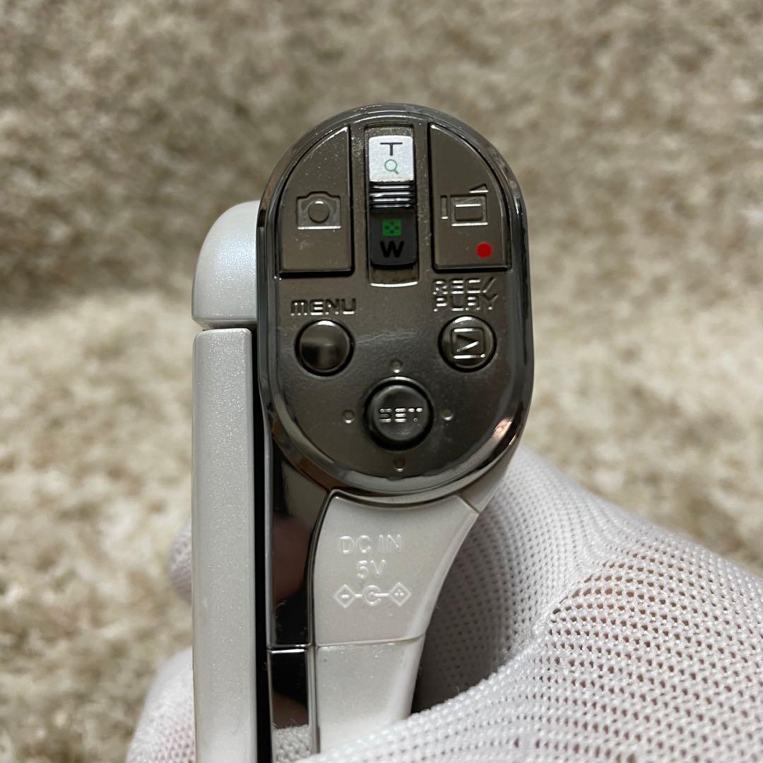 SANYO サンヨー デジカメ Xacti DMX−CG100 ホワイト