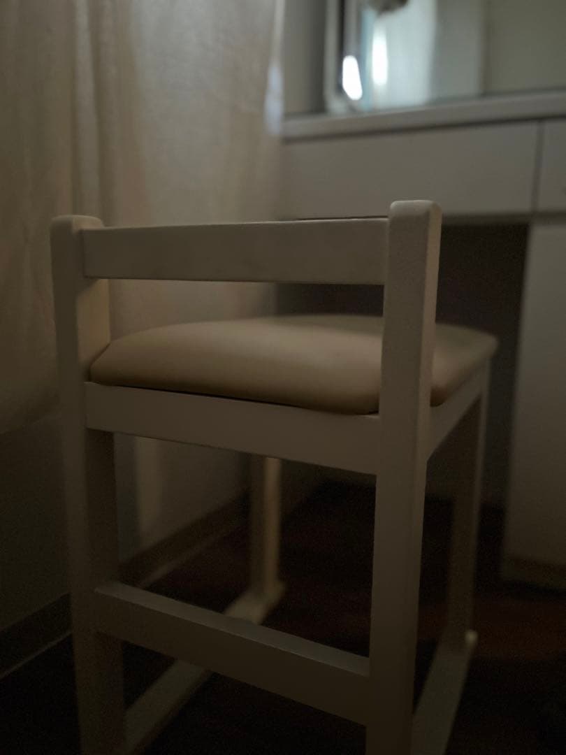 ホワイトミラー 約幅80cm×高さ60cm