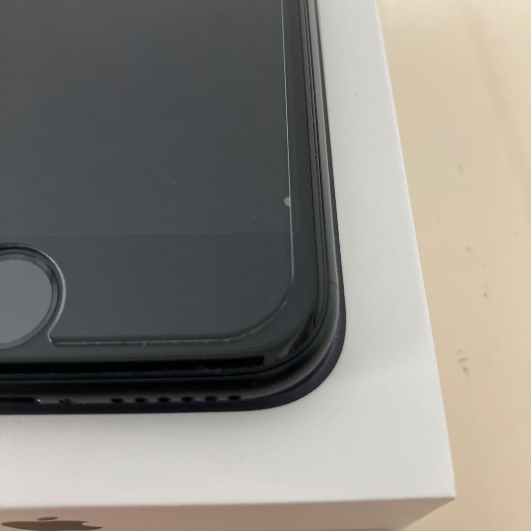 iPhone SE (第3世代) Midnight 64GB