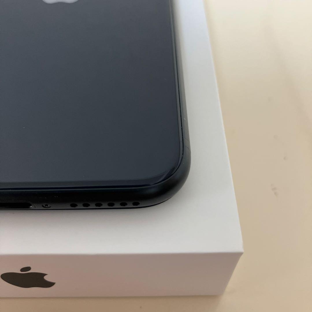 iPhone SE (第3世代) Midnight 64GB