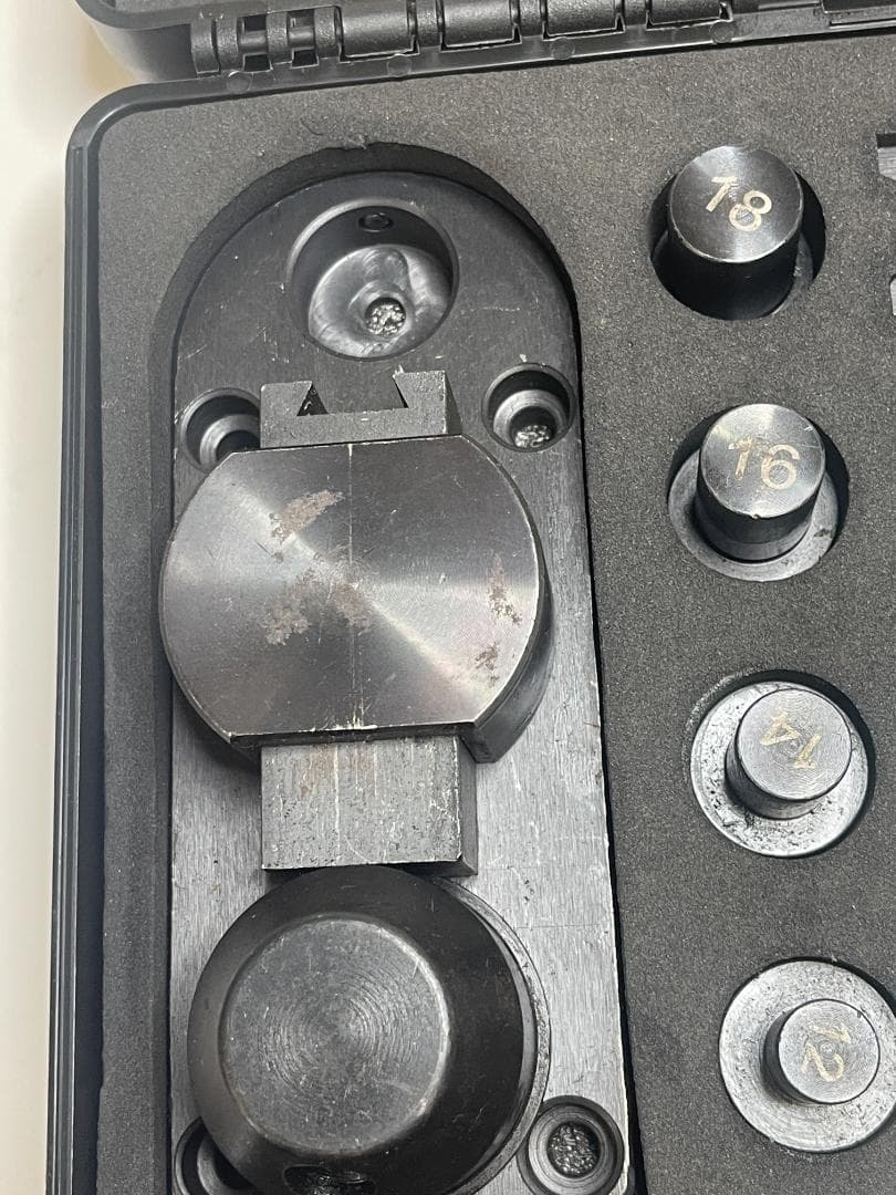 ☆新品☆BOX付き　指輪作成用　金属製リングベンダー　曲器　本体金属製