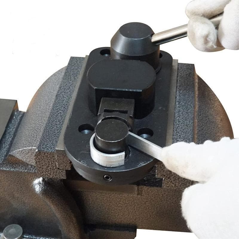 ☆新品☆BOX付き　指輪作成用　金属製リングベンダー　曲器　本体金属製