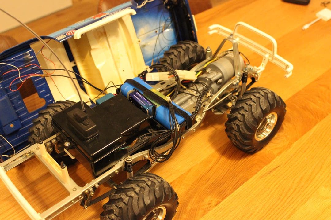 当時物　タミヤ トヨタ ハイラックス4WD ハイリフト（RN36）