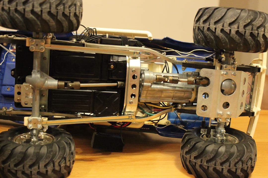 当時物　タミヤ トヨタ ハイラックス4WD ハイリフト（RN36）