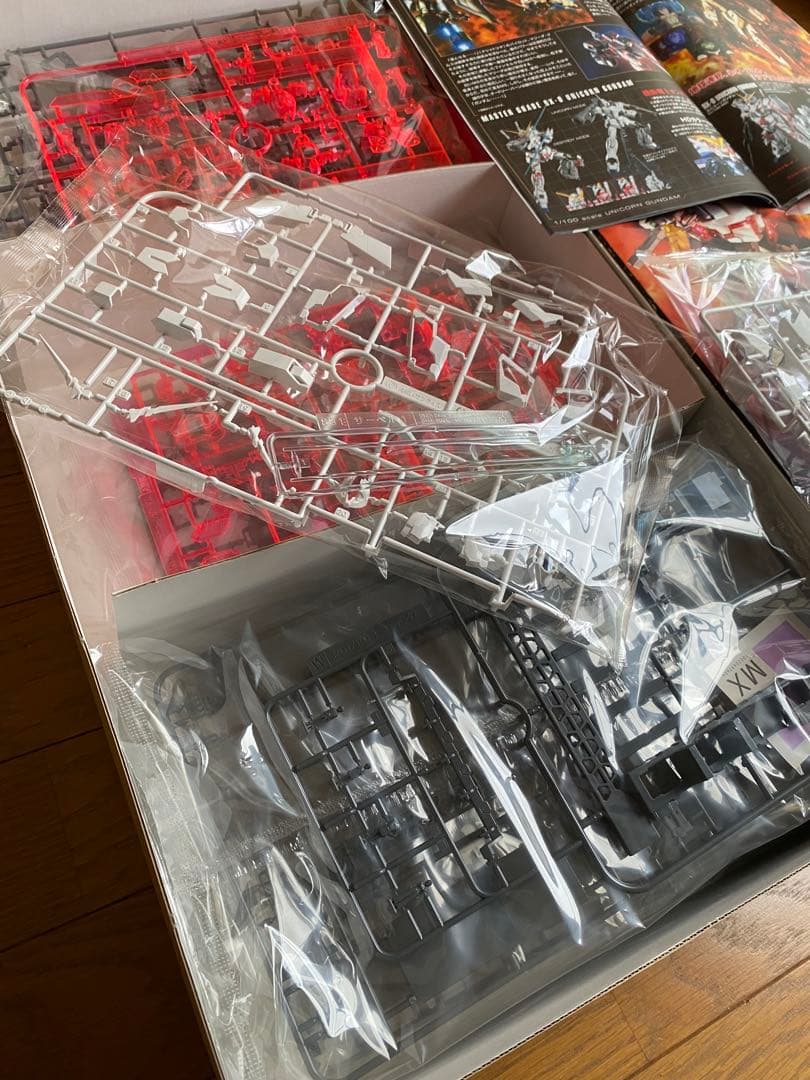 バンダイ MGシリーズMG ユニコーンガンダム HDカラー + CAGE