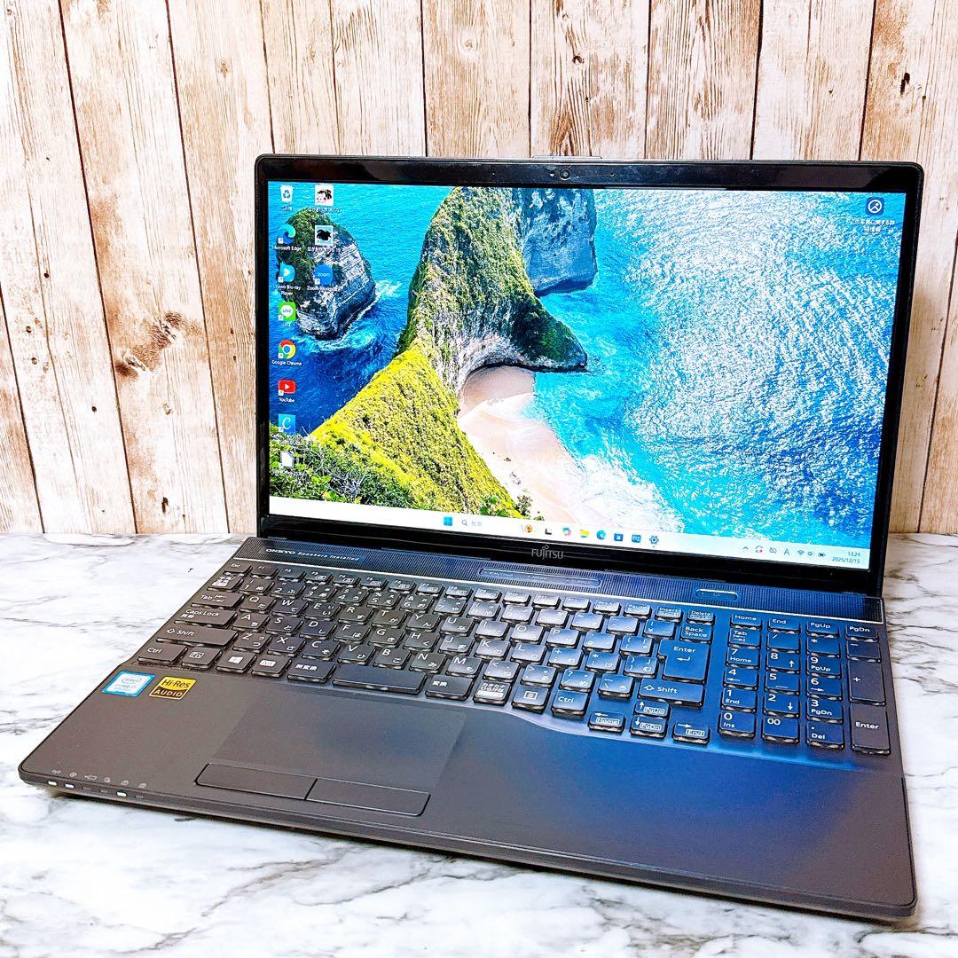 1台限定✨8世代i7＆メモリ8GB/高速SSD✨カメラ 高性能パソコンPC