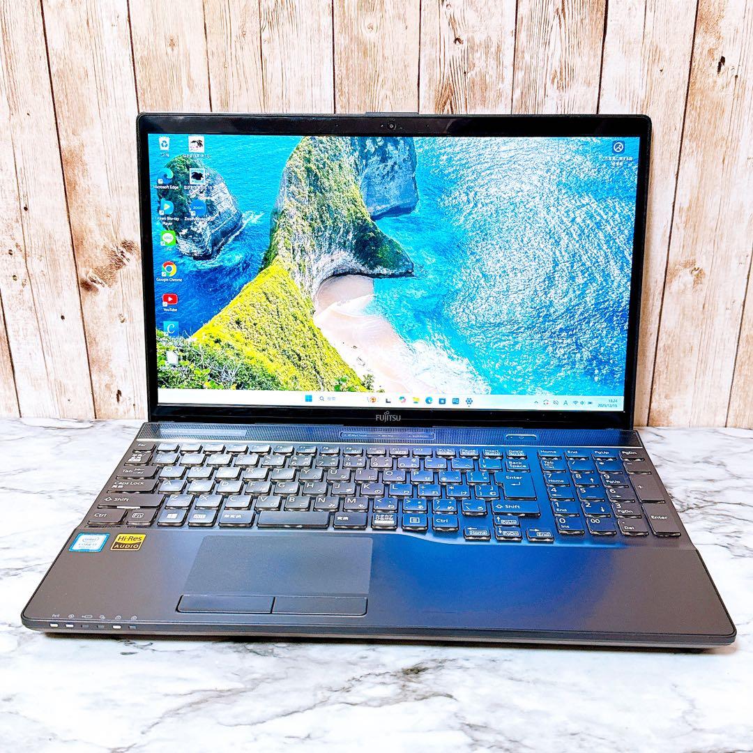 1台限定✨8世代i7＆メモリ8GB/高速SSD✨カメラ 高性能パソコンPC