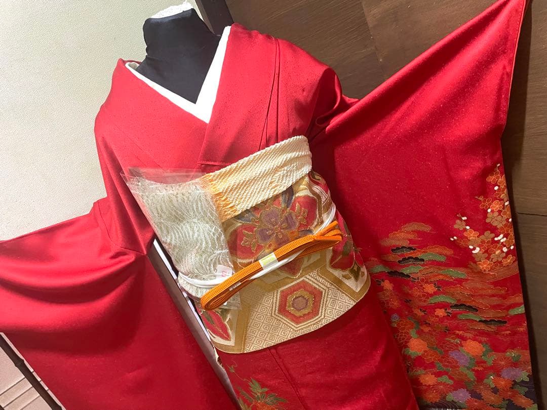 振袖 フルセット6点サイズＬ雲取り御所車花文　松　暈し染め　金彩　正絹