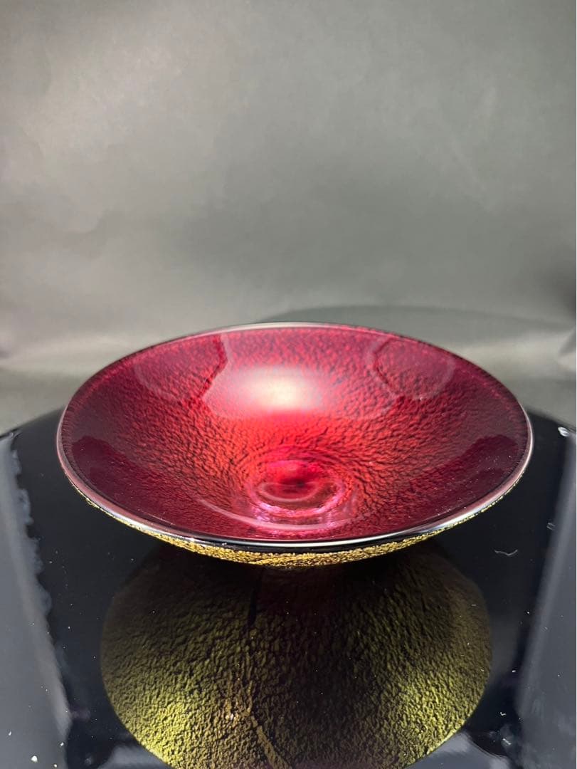 黒木国昭　金彩　紅派　ガラス茶碗