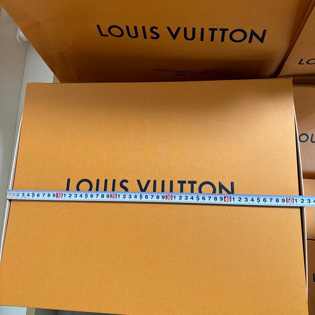 ルイヴィトン　LOUIS VUITTON 空箱　紙袋　GUCCI PRADA