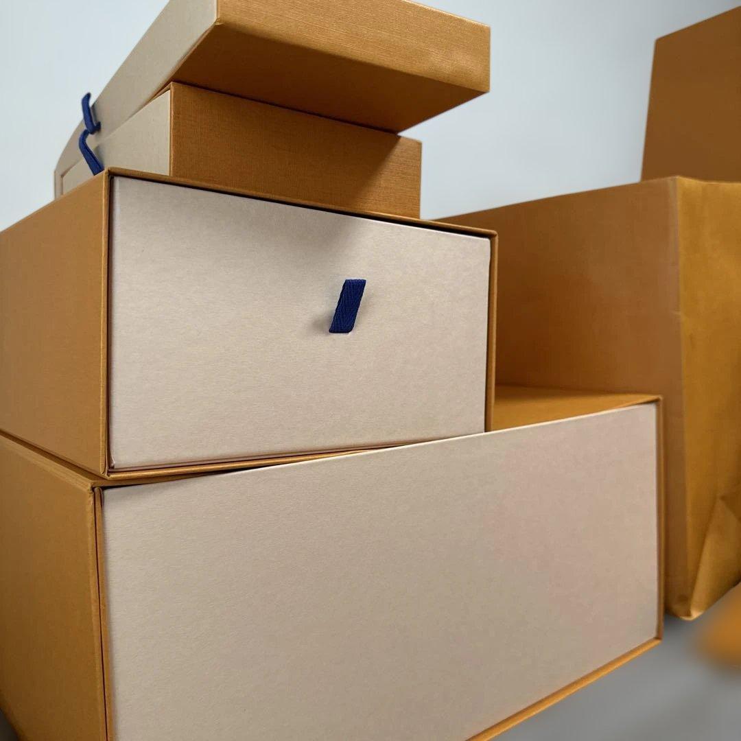 ルイヴィトン　LOUIS VUITTON 空箱　紙袋　GUCCI PRADA