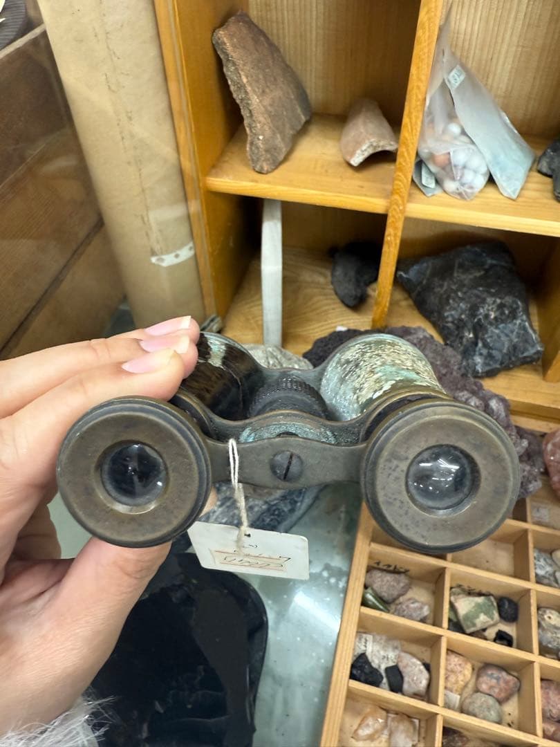 クラシック双眼鏡 経年劣化あり