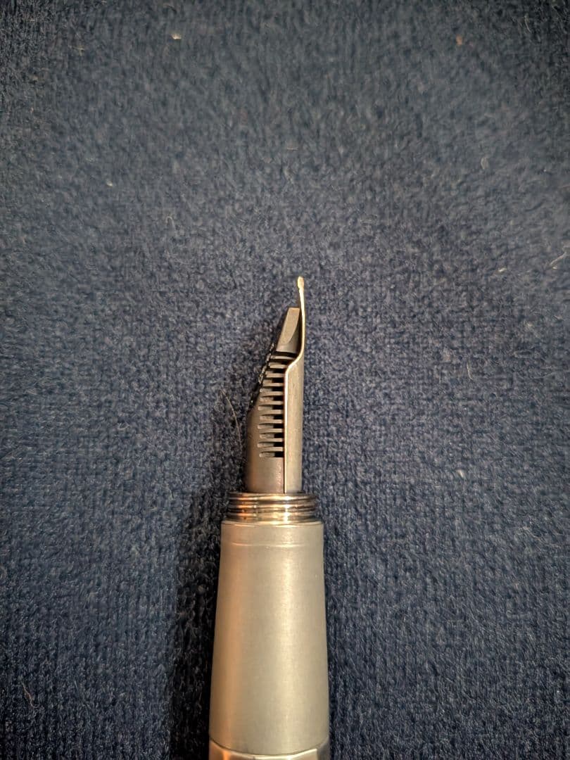 【こうぴ】　H. WORKS エイチワークス　チタン 万年筆
