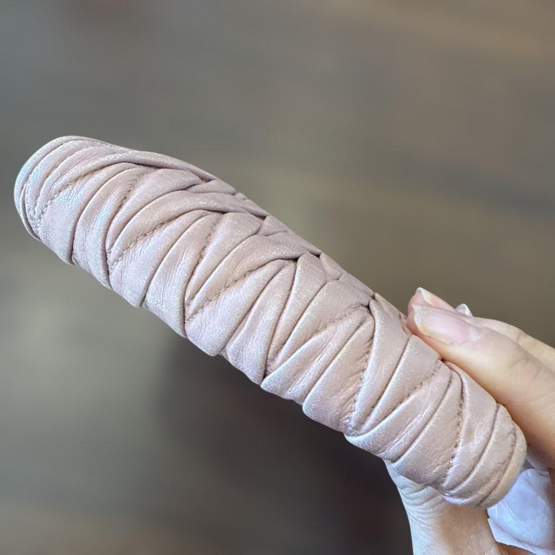 miu miu 淡いピンク 二つ折り財布