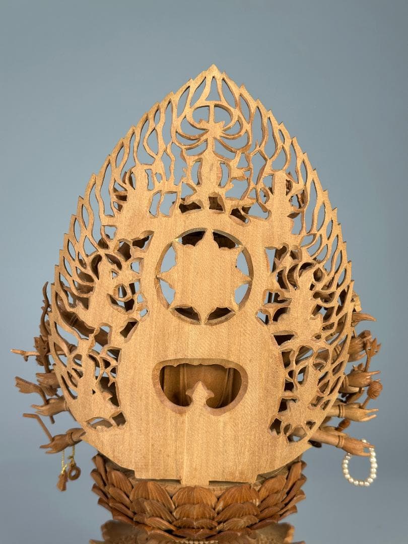 仏教美術　相国大龍　有馬頼底　白檀　細密木彫　千手観音像　共箱付　証明書付　美品