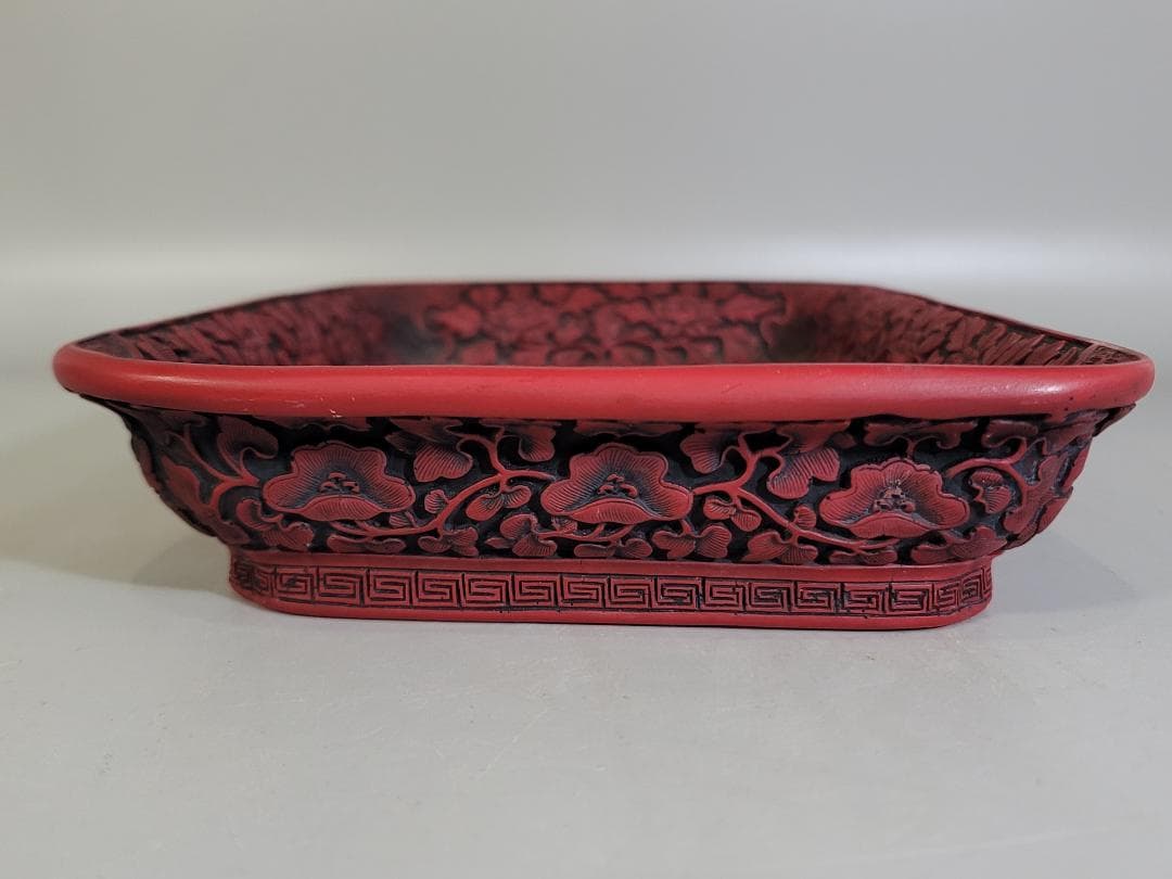 中華民国 堆朱 龍模様 盆 國立故宮博物院 蔵品製品