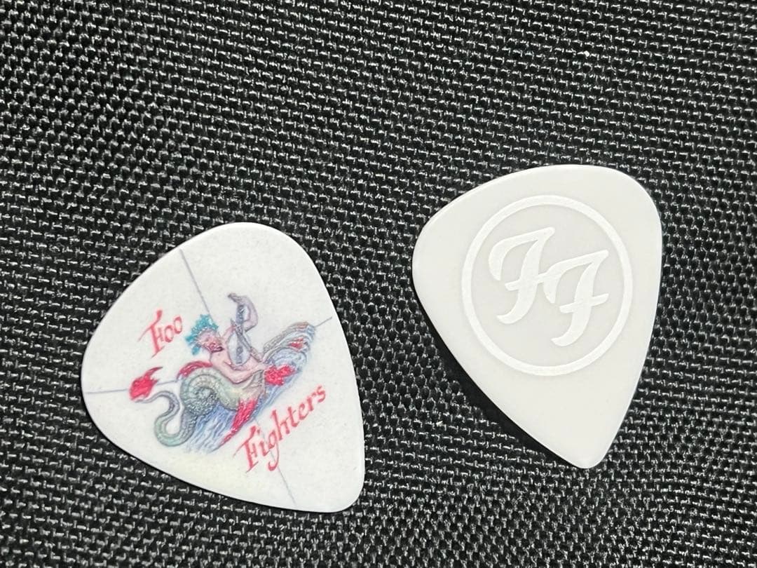 フー・ファイターズ(FOO FIGHTERS) ピック