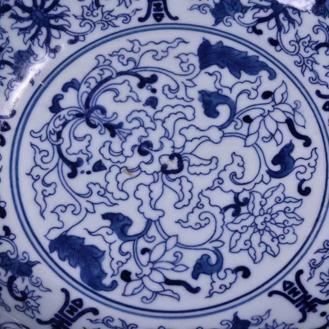 中国古美術・旧蔵磁器・藍釉青花染付皿・純手描き・文房具・置物・観賞皿・古い箱付き