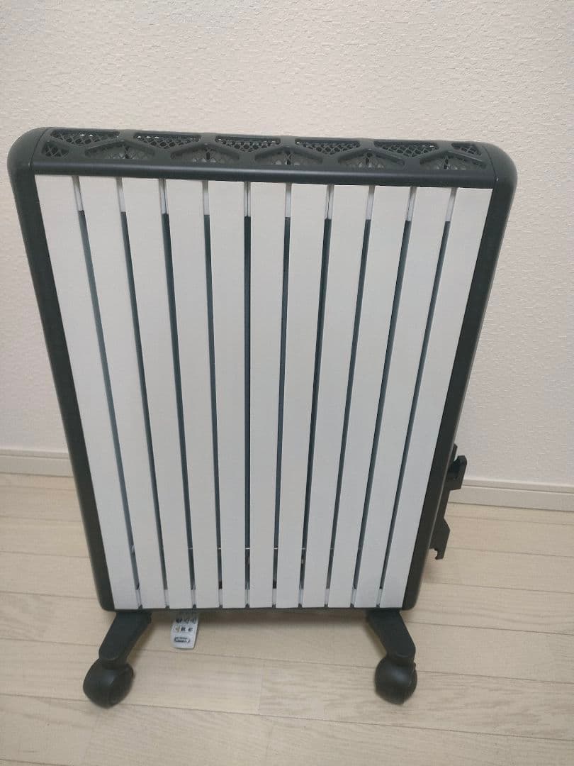 デロンギ　マルチダイナミックヒーター　MDH15BK リモコン付き