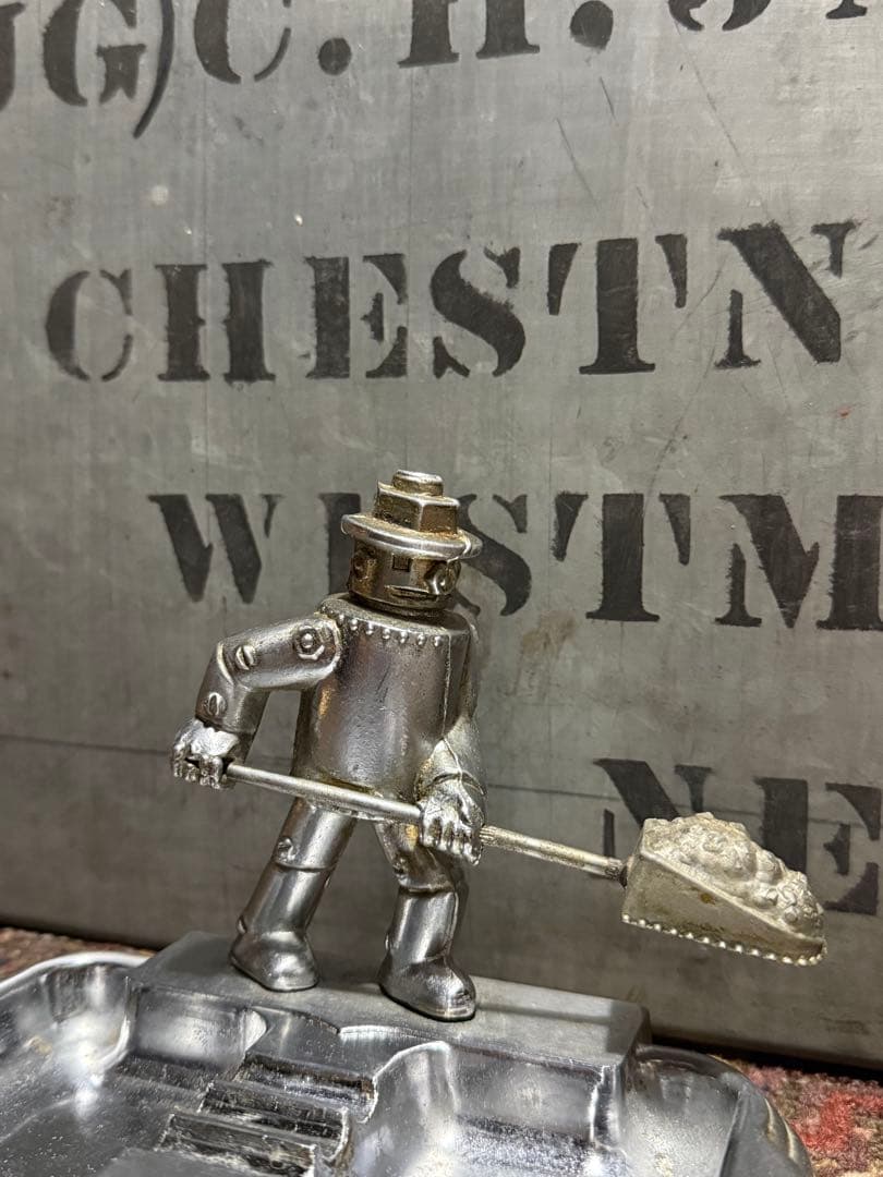 アンティーク雑貨 Iron Fireman Ashtray