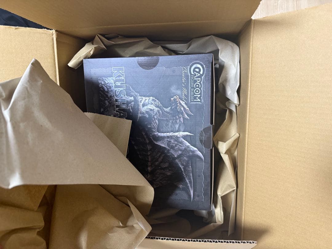 鋼龍 クシャルダオラ 復刻版 モンスターハンター カプコン クリエイターズモデル