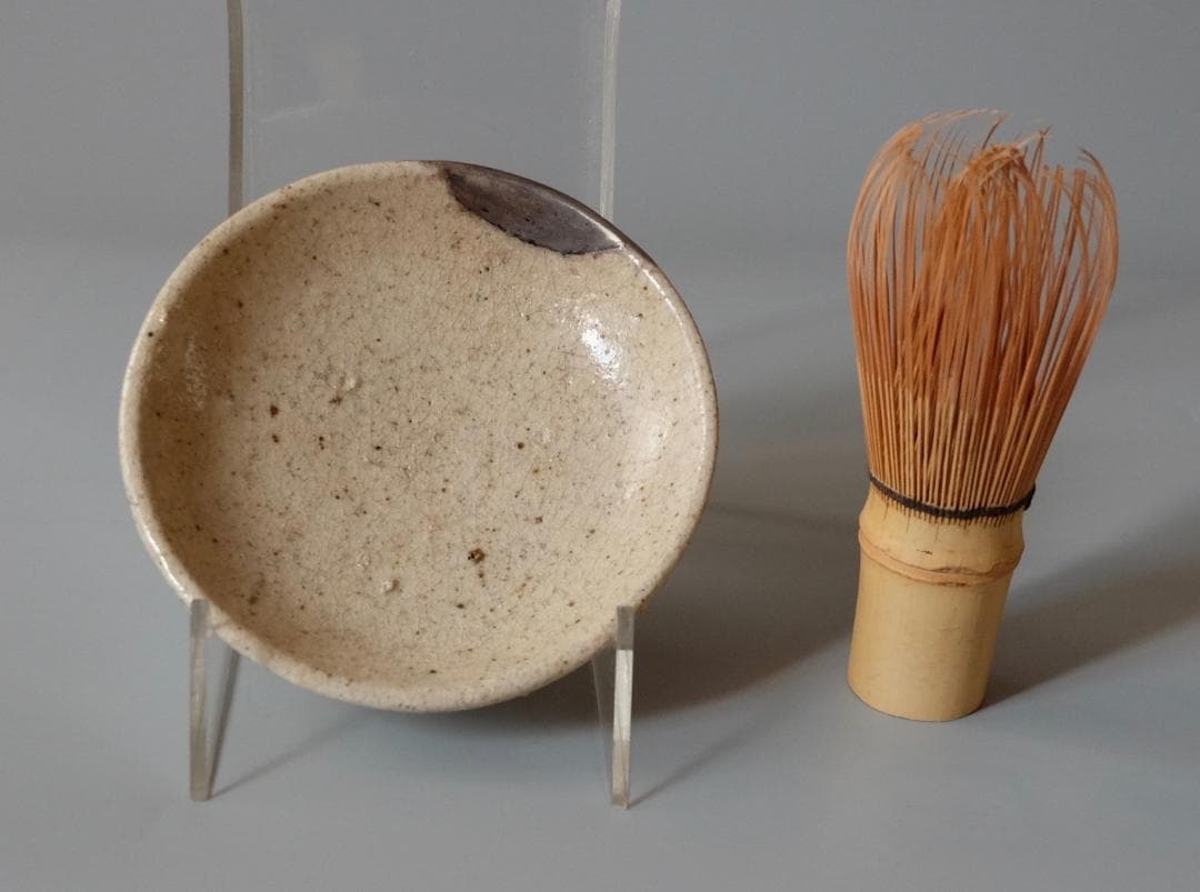 ☆美濃＊無地志野の小皿 ：桃山から江戸初期