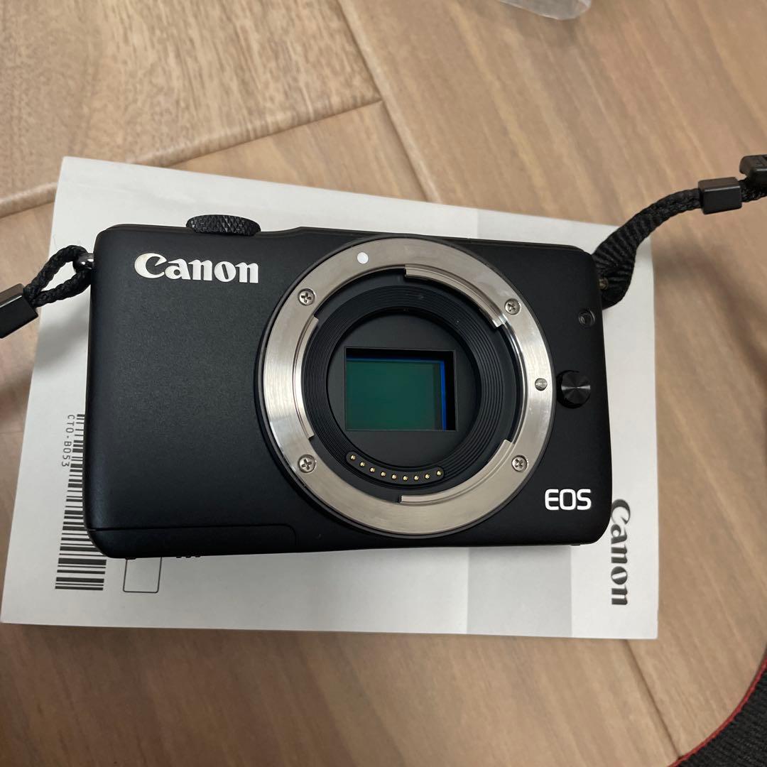 Canon キヤノン　EOS M10