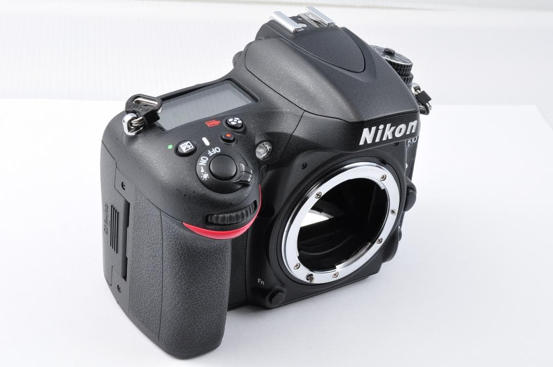 超特価　Nikon D610 24.3MP Digital SLR #EA04