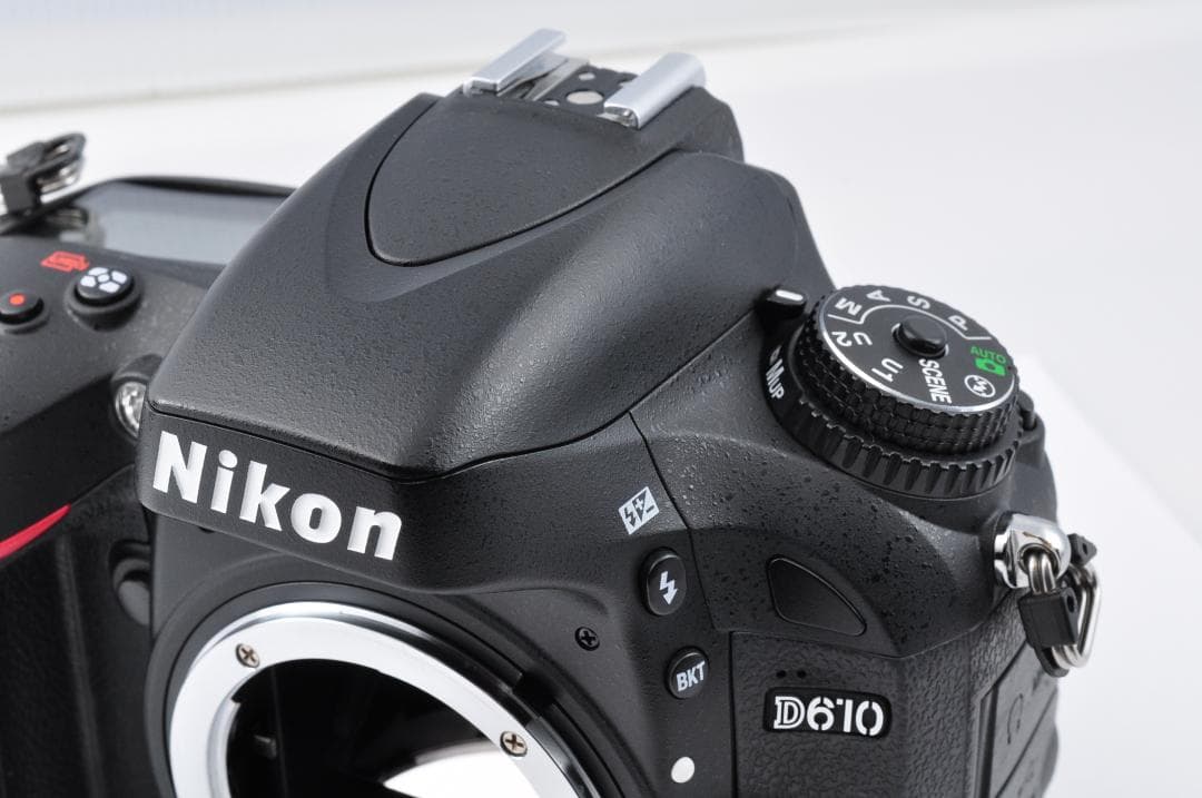 超特価　Nikon D610 24.3MP Digital SLR #EA04