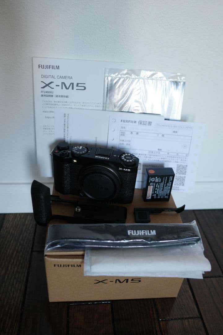 【美品】FUJIFILM X-M5 ミラーレスカメラ 本体