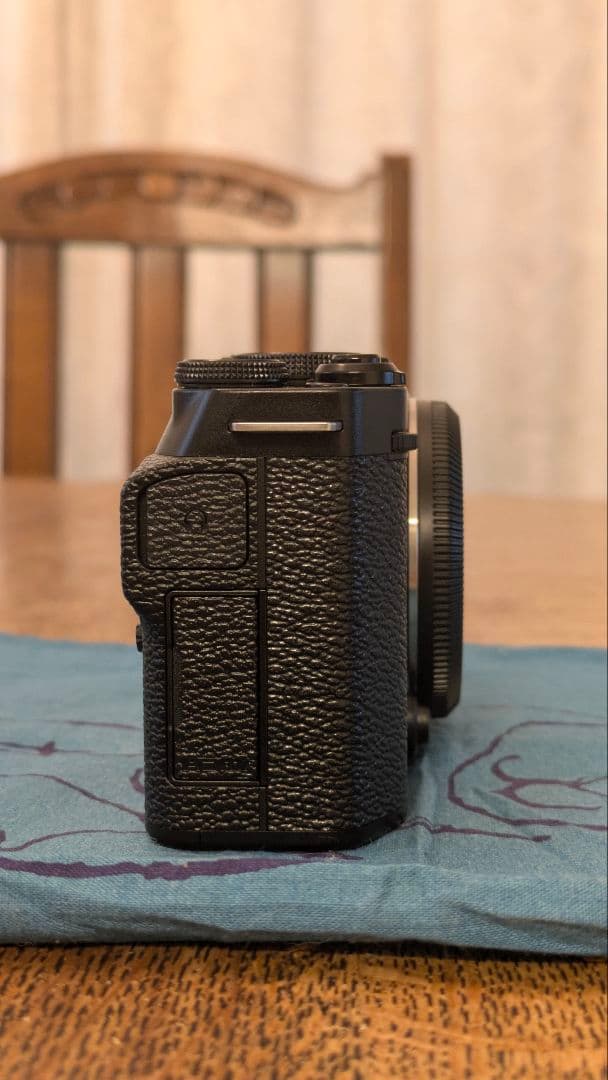 【美品】FUJIFILM X-M5 ミラーレスカメラ 本体