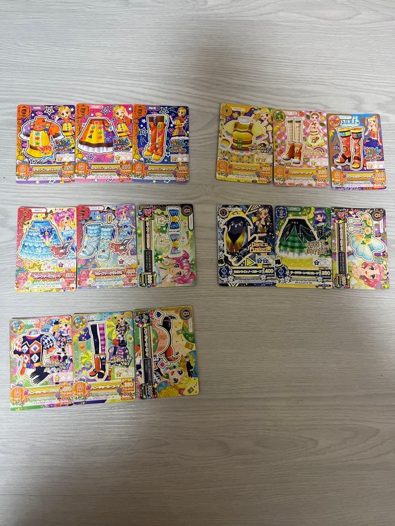 アイカツカード プレミアムレアカード等 194枚まとめ売り(学生証含める)