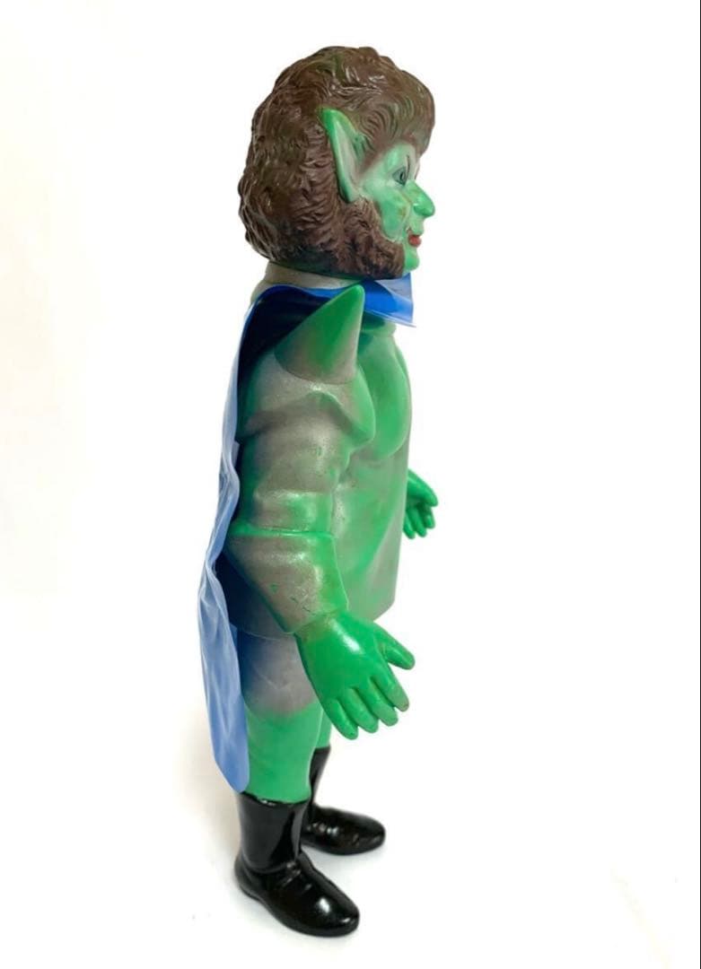 ブルマァク マグマ大使 ゴア ソフビ マントも綺麗です