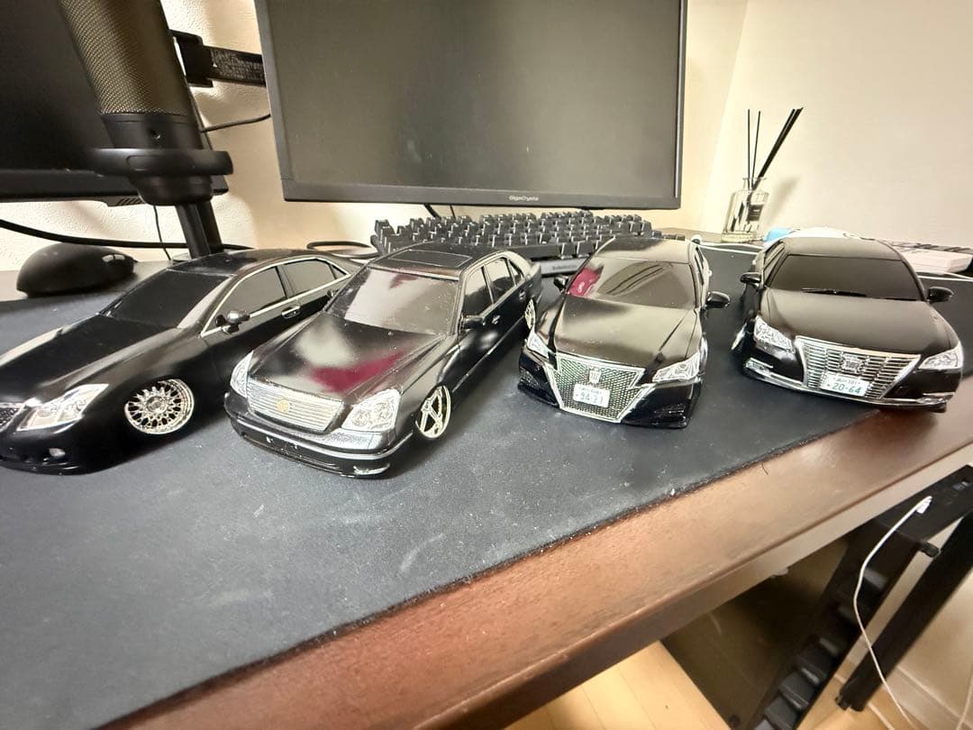 クラウン　セルシオ　プラモデル　塗装済みです！！