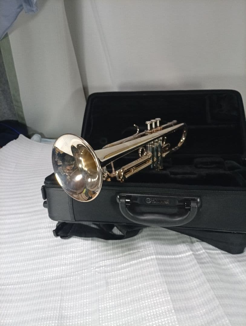 YAMAHA YTR4335G トランペット 本体　純正ケース付き