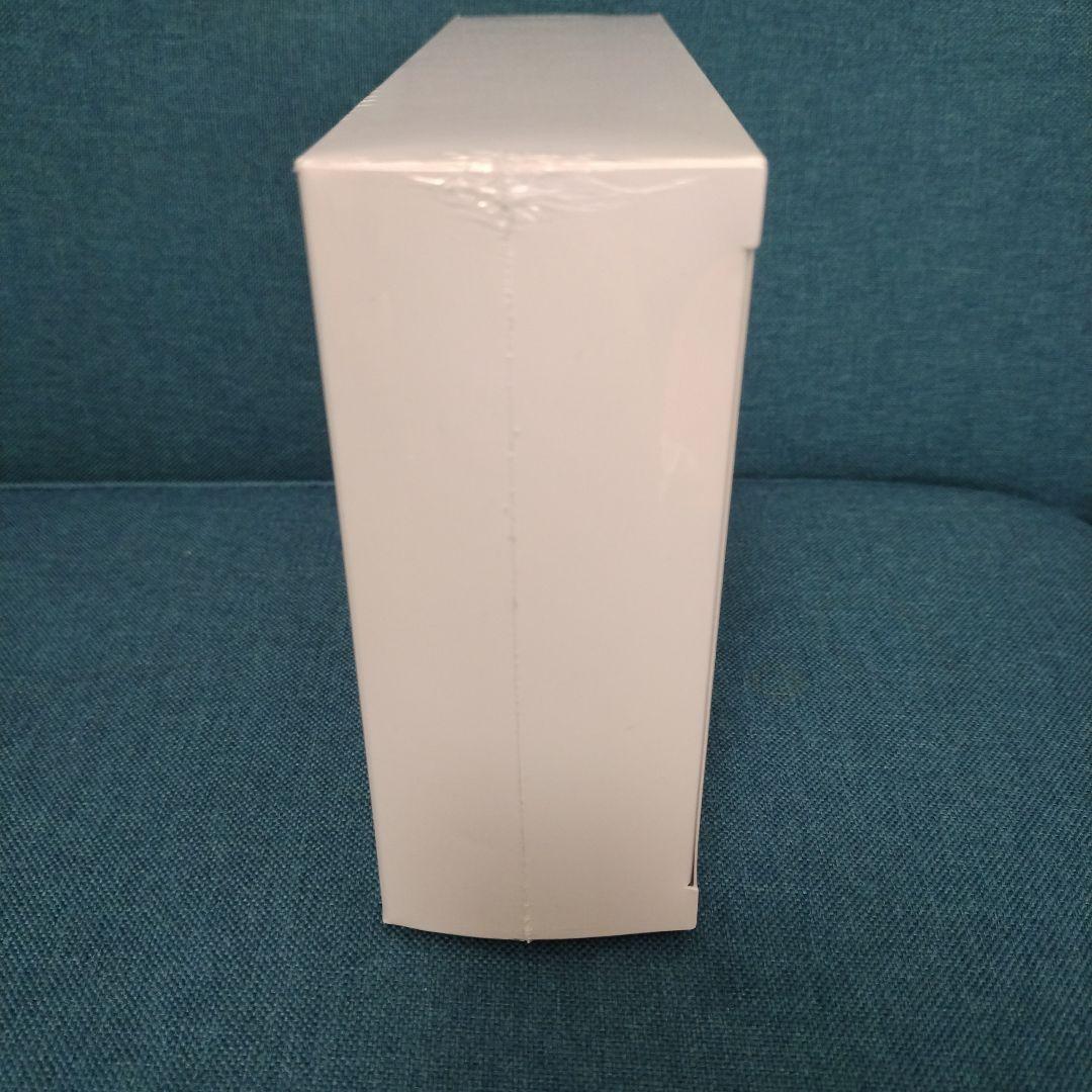 新品、未開封　CHANEL エッセンシャル ケア セット