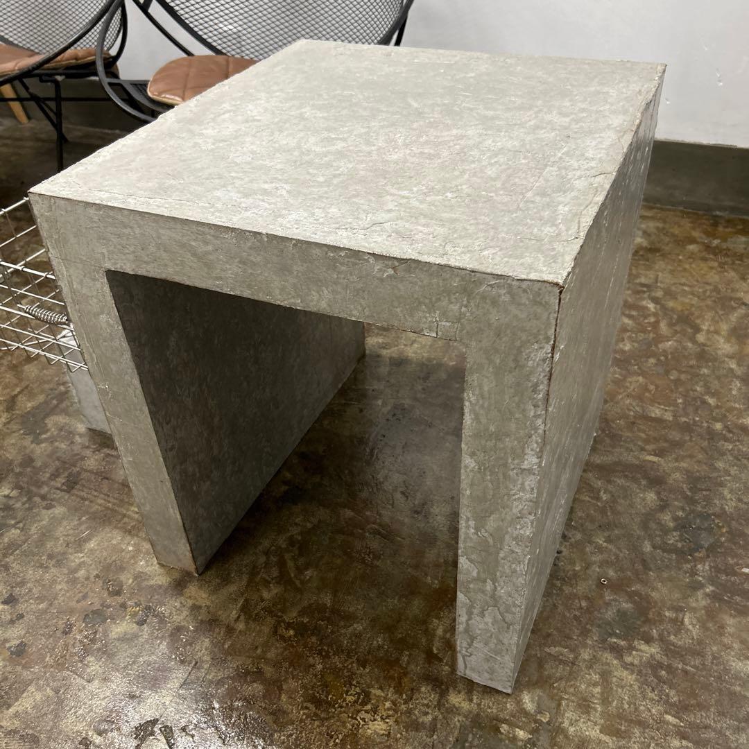 インダストリアルテーブル　モルタル塗装