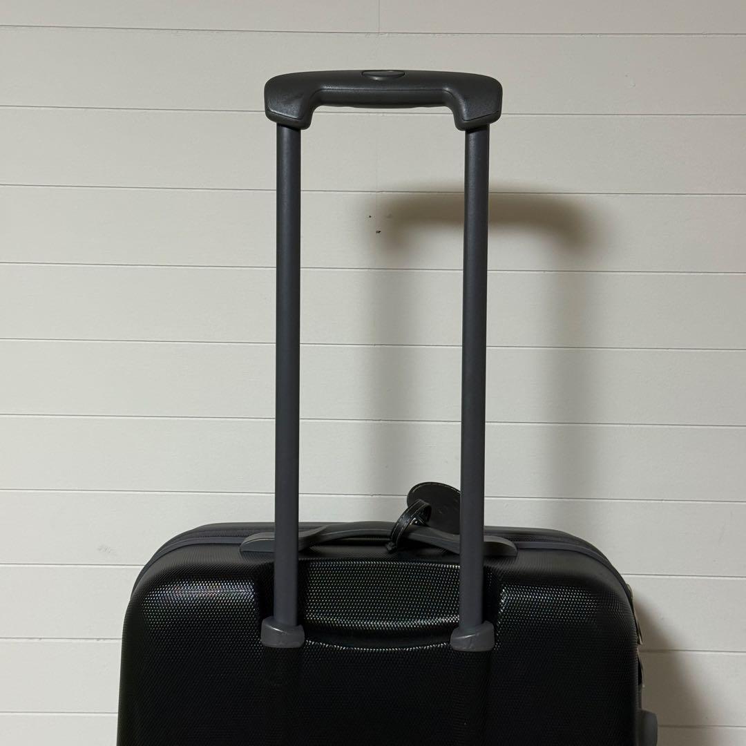 美品✨サムソナイト　ハードシェル　キャリーケース　ブラック　大容量　4輪