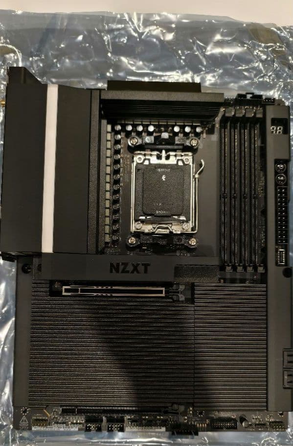 NZXT N9 X870E AM5マザーボード