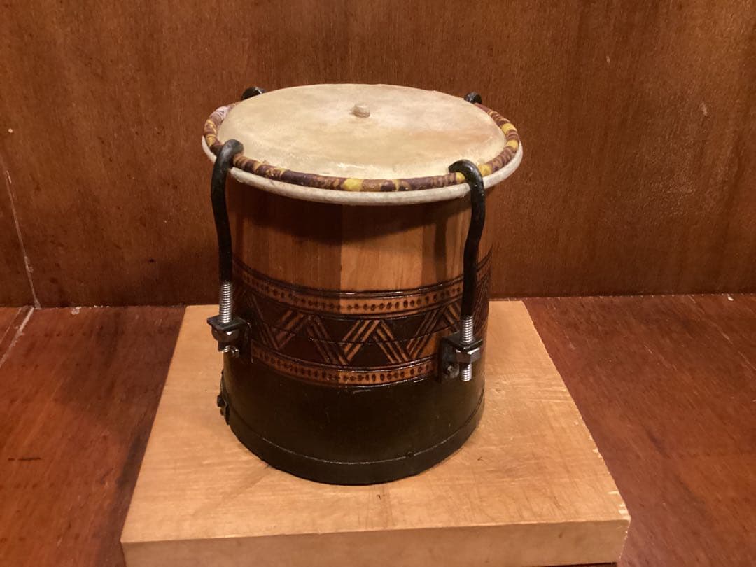 【希少】Lua Rasta 工房製 クイーカ ／バイーア製 彫刻入り