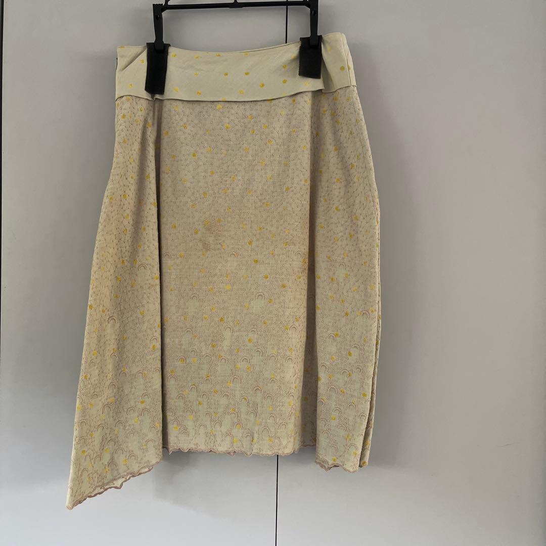 minaperhonen crystal スカート　(2サイズ) クリーニング済