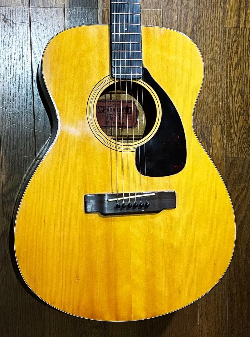 S*P様 ★　弾き込まれた綺麗な音色　YAMAHA ビンテージFG110赤ラベル