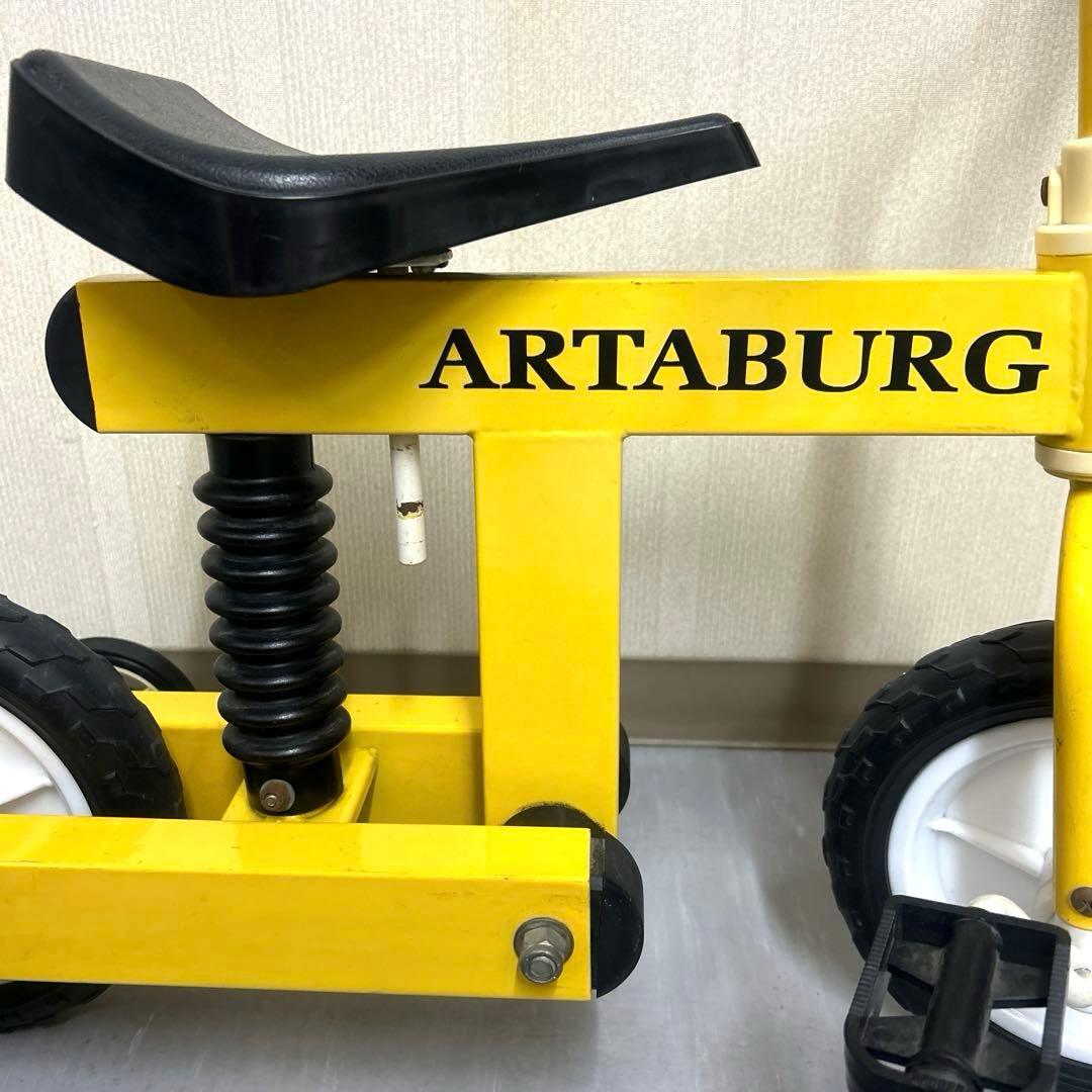 説明用　キックバイク　子供用乗り物　ARTABURG ディスプレイ　クリスマス