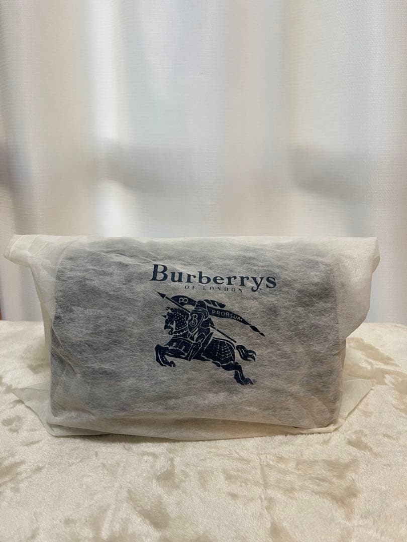 Burberry レザー ハンドバッグ 黒/ベージュ