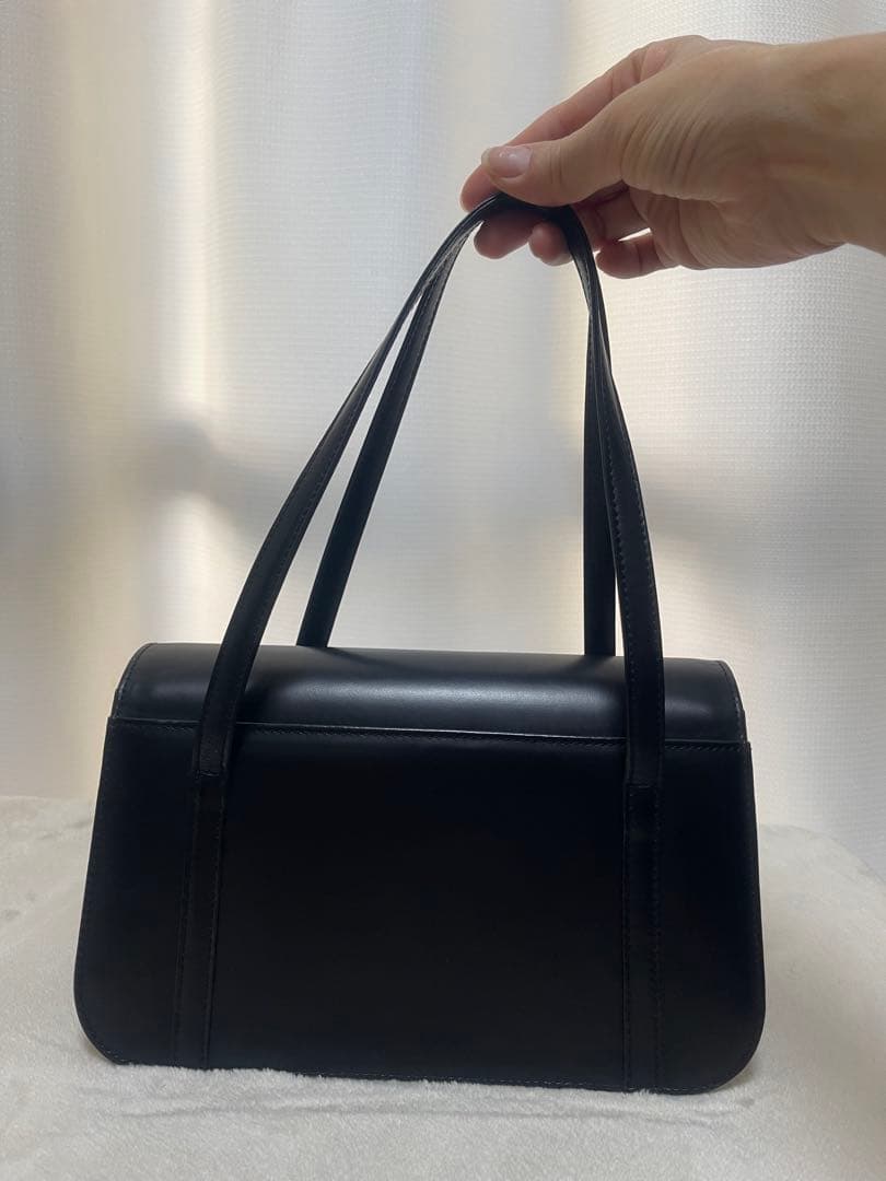 Burberry レザー ハンドバッグ 黒/ベージュ