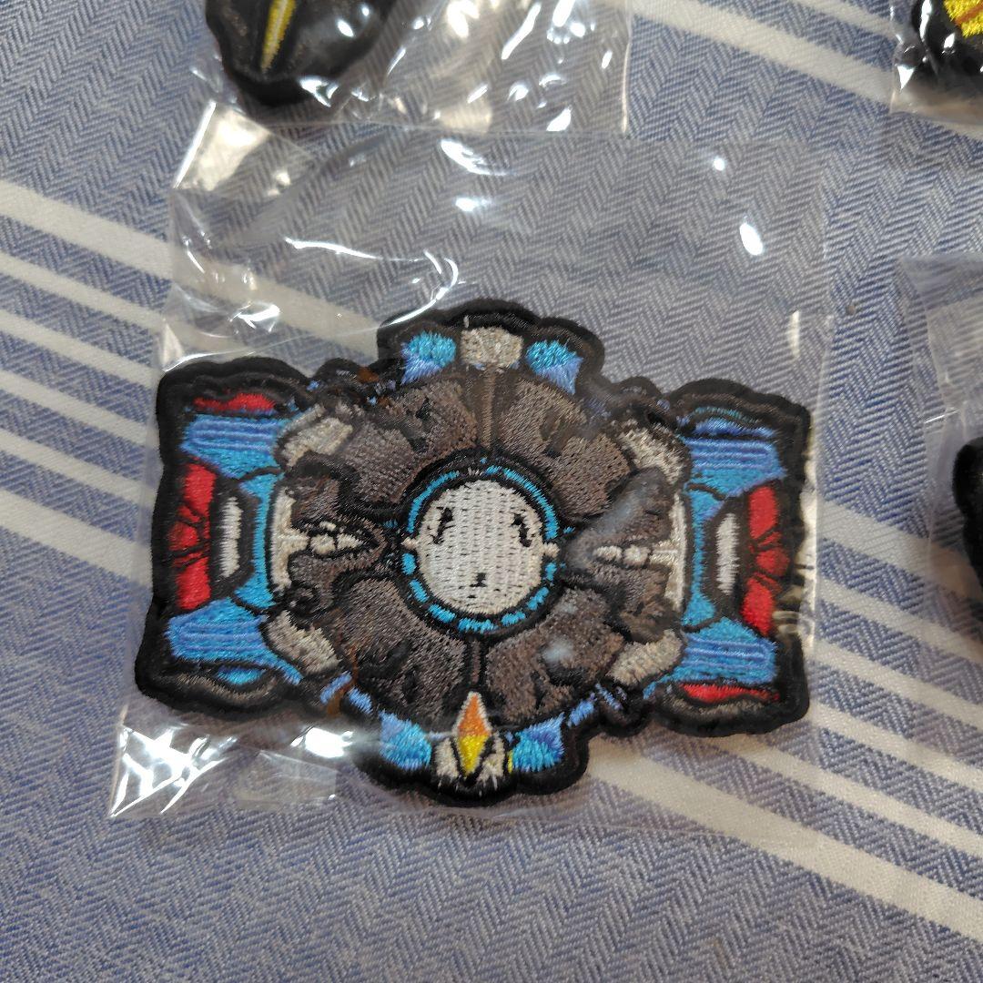 値下げ中ウルトラマン　刺繍ブローチ　未開封未使用品　10点セット